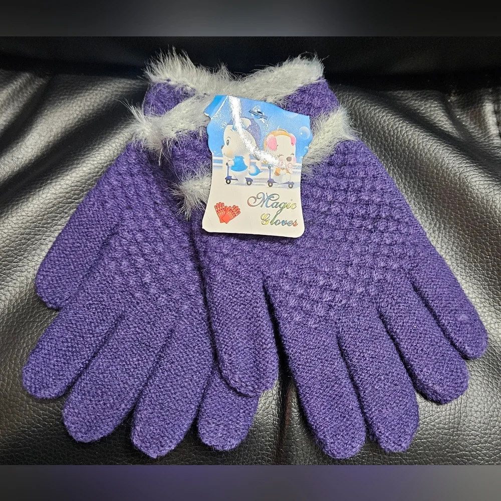 Magic Gloves Purple Kids Winter Gloves NWT